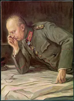 Stampe di Il generale Erich von Ludendorff Studia i piani del campo di battaglia Generali E Leader Stampe: Ludendorff e Mappe