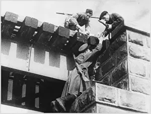 World War 2 Events Stampe: Mining a Bridge