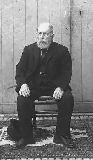 Ralph Ponsonby Watts Photos Stampe: A seated elderly man - Devon