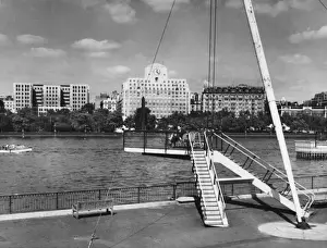 Royal Festival Hall Stampe: Shell Mex Building