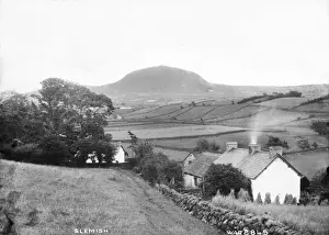County Antrim Views Stampe: Slemish