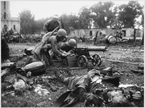Eastern Front War Stampe: Soviet Machine Gunners