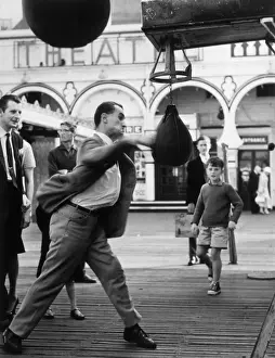 Vintage Fairground Attractions Stampe: Test your Strength
