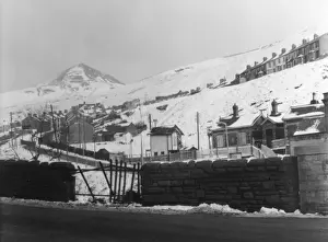 Welsh Village Scene Stampe: Welsh Winter