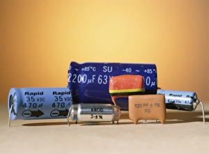 Electronic Components Stampe: Assorted capacitors