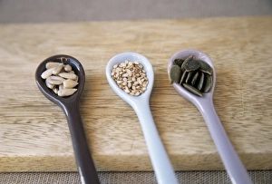 Pumpkin Seeds Stampe: Assorted seeds