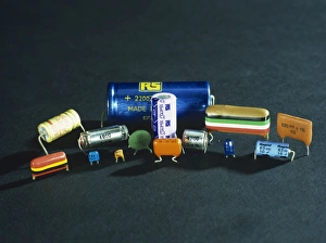 Immagini datate 2005 marzo: Capacitors
