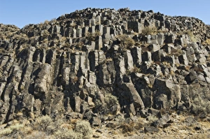 Columnar Basalt Stampe: Columnar basalt formation