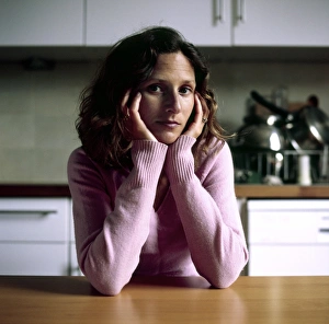 Stampe di Modello rilasciato per uso esclusivo presso Getty Images - Sia l'immagine che il nome dell'autore/autrice e del titolo sono protetti da diritti d'autore Immagini datate 13 agosto 2007: Contemplation