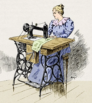 Stampe di La macchina per cucire elettrica storico artefatto di una donna che utilizza un'antica macchina da cucire elettrica del XIX secolo Immagini datate 2006 dicembre: Macchina per cucire elettrica del 1900
