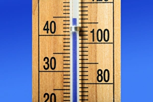 Stampe di Alta temperatura, ripresa da vicino di un termometro in vetro che legge i 44,5 gradi Celsius (112°Fahrenheit) Immagini del 3 agosto 2011: Alta temperatura