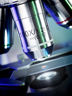 Laboratory Equipment Images Stampe: Light microscopy C016 / 9701