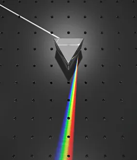 Stampe di La rifrazione. L'arte informatica di una luce bianca che subisce la rifrazione mentre passa attraverso un triangolo equilaterale prisma Immagini datate 2001: Rifrazione della luce
