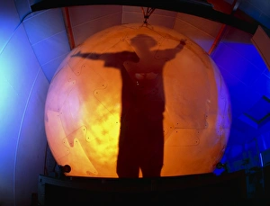 Virtual Reality Technology Stampe: Man silhouetted in the virtual reality cybersphere