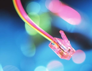 Stampe di Il collegatore di modema. Il connettore RJ-11 (a destra in basso) collega un modem di computer alla rete Internet Immagini datate 2001 aprile: Connettore modem