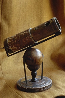 Historical Astronomy Equipment Stampe: Newtons second telescope