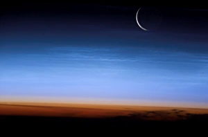 International Space Station Photos Stampe: Noctilucent clouds