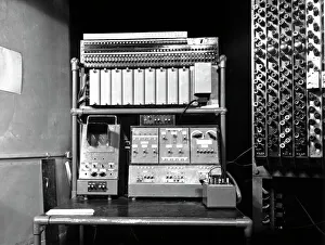 Stampe di Il computer ACE Pilot. Pannello di controllo del modello pilot della Automatic Computing Engine (ACE) Immagini datate 2008: Computer di volo ACE del 1950