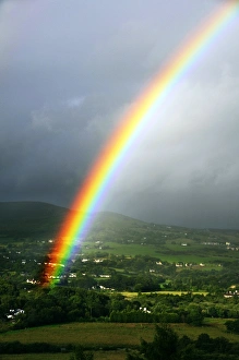 Natural Beauty Scenery Stampe: Rainbow over fields