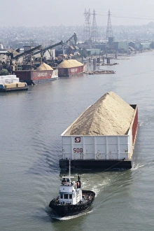 Immagini del 4 febbraio 2005: Cargo fluviale