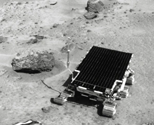 Rovers Su Marte Stampe: Un viaggiatore sulla superficie di Marte.