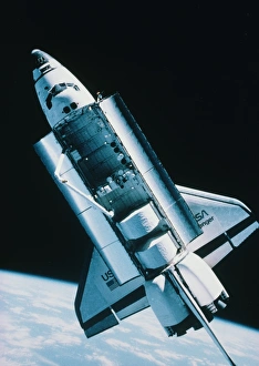 Immagini datate 1985: Spaziale scudiero