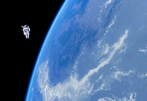 Stampe di L'astronave satellitare con l'MMU nell'orbita della Terra - Bruce McCandless divenne il primo essere umano a volare come satellite grazie al suo sistema di manovra all'interno dell'apparato Manned Immagini del 17 marzo 2011: Spacewalk