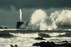 Stormy Weather Stampe: Storm waves