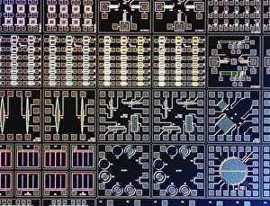 Light Micrograph Images Stampe: Surface of microchip, light micrograph C018 / 6382