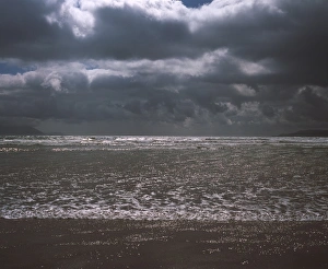 Irish Ocean Views Stampe: Waves on beach