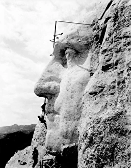 Mount Rushmore National Memorial Stampe: Working on Mount Rushmore