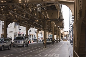 Chicago Elevated Train Stampe: Under the El, the elevated train system in The Loop, Chicago, Illinois