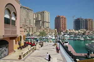 Porti Stampe: Porto e architettura, La Perla, Doha, Qatar, Medio Oriente.