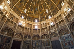 Emilia Romagna Travel Destination Stampe: Interior of the Baptistry, Parma, Emilia Romagna, Italy, Europe