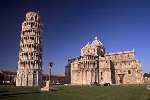 Stampe di La Torre Pendente (data tra il XII e XIV secolo) e Il Duomo (data dal XI secolo), campo dei Miracoli sito Patrimonio dell'Umanità della UNESCO a Pisa in Toscana Italia Europa Pisa Stampe: Torre Pendente