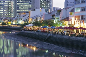 Asian Waterfront Scene Stampe: Lights and reflections