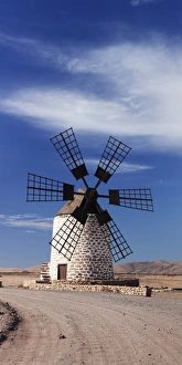 Windmill Fuerteventura Stampe: Panoramic image of a windmill, Tefia