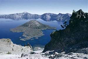 US Natural Landscapes Stampe: Perfect example of strato-volcano