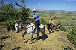 Contemporary Travel Photography Stampe: Riding at Shoemaker