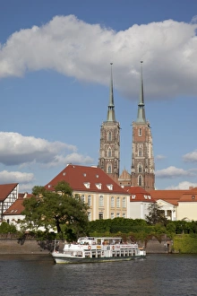 Wroclaw Old Town Stampe: River Odra (River Oder) and Cathedral, Old Town, Wroclaw, Silesia, Poland, Europe