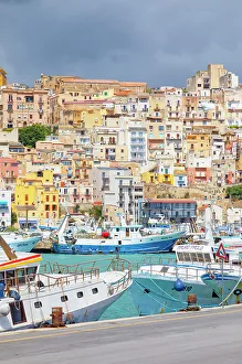 Mediterranean Sea Ports Stampe: Sciacca harbour, Sciacca, Agrigento district, Sicily, Italy, Mediterranean, Europe