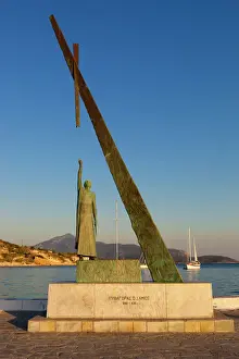 Immagini Correlate Stampe: La statua di Pitagora (filosofo e matematico greco)