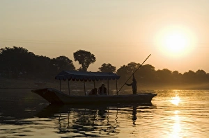 Asia Landscape Photography Stampe: Sunset on the Narmada river