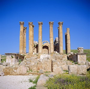 Stampe di Tempio di Artimo e' del I secolo d.C., della città della decapolide romana Gierasa in Giordania nel Medio Oriente Immagini Correlate Stampe: Tempio di Artemide