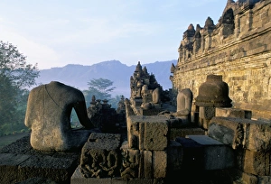 Buddhist Monuments In Asia Stampe: Terrace detail