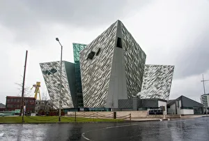 Irlanda Del Nord Stampe: Museo del Titanic a Belfast nella provincia dell'Ulster in Irlanda del Nord nel Regno Unito d'Europa