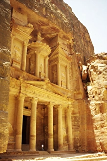 Stampe di Il Tesoro al tramonto a Petra sito del Patrimonio Mondiale dell'UNESCO in Giordania nel Medio Oriente Mappa Stampe: Il Tesoro al tramonto
