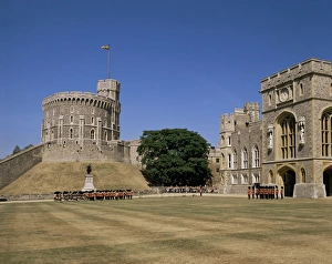 Berkshire England Landmarks Stampe: Upper Quadrangle, Windsor Castle, Berkshire, England, United Kingdom, Europe