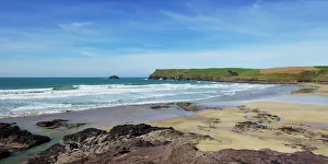 Cornovaglia Stampe: Vista del surf dell'Atlantico sulla spiaggia di Polzeath