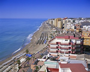 Mediterranean Architecture Stampe: View over the seafront and beach